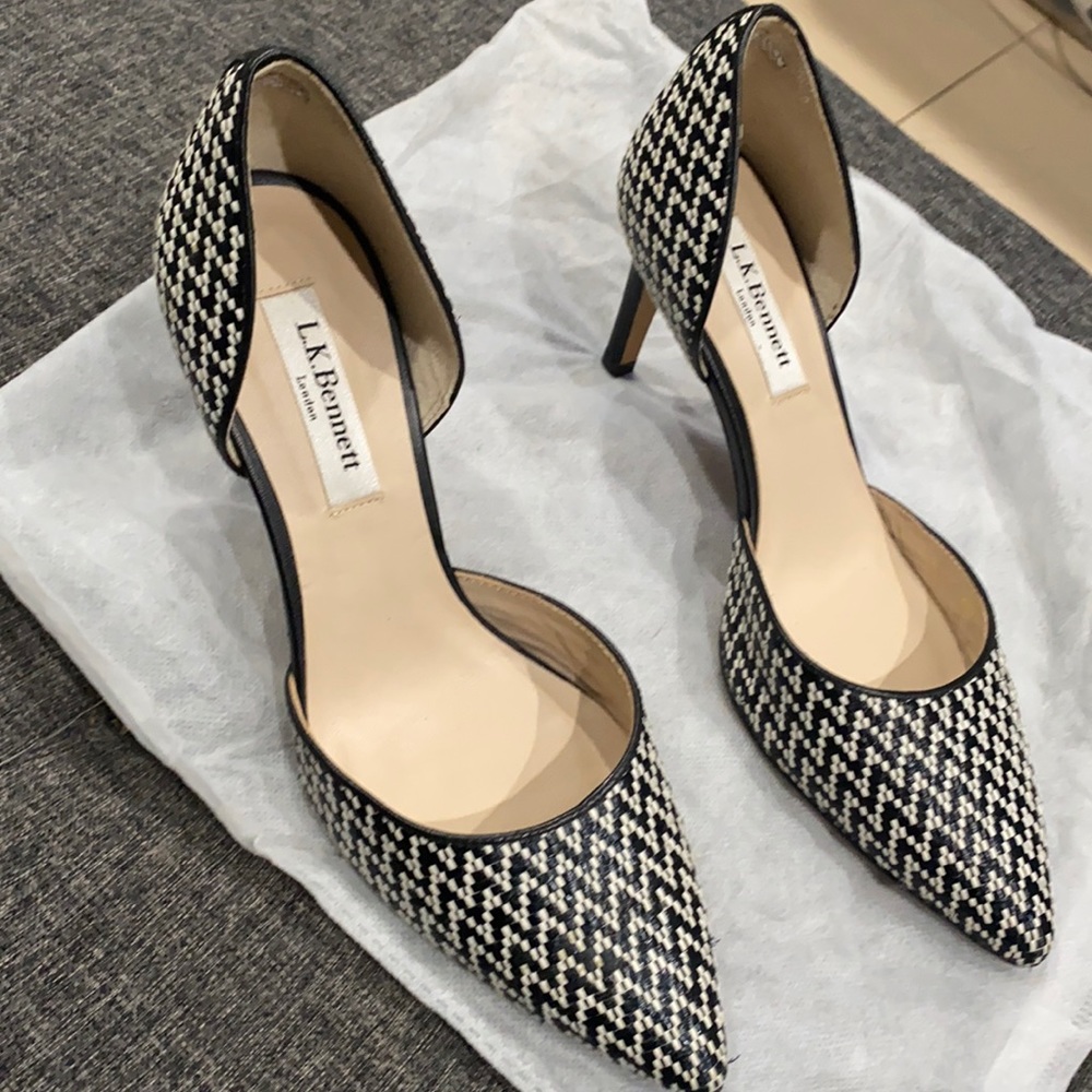 EU 36.5. Worn once - excellent condition